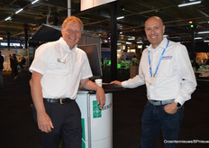 Kees van Paassen of Sercom talking to Albert van Dam of Trintech.